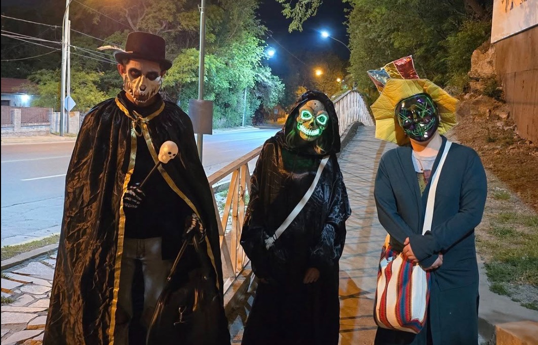 Halloween comunitario en Valle Hermoso y La Falda